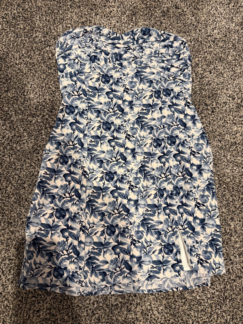 Abercrombie & Fitch Strapless Blue and White Floral Dress